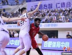 中国男子篮球赛事半决赛安徽文一2_0领先辽宁益打败