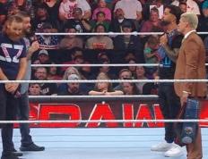 此星期WWE RAW赛果_克罗斯会再次被推动_CM朋克被暗示回归_