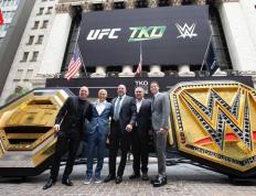 WWE首席高管离职，白大拿透露谢恩麦克曼多次试图买下UFC