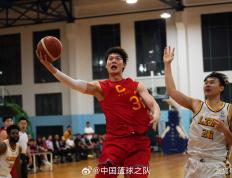 中国男子篮球：赵睿缺战变阵，崔永熙两人40分，赵继伟复苏- 68直播NBA
